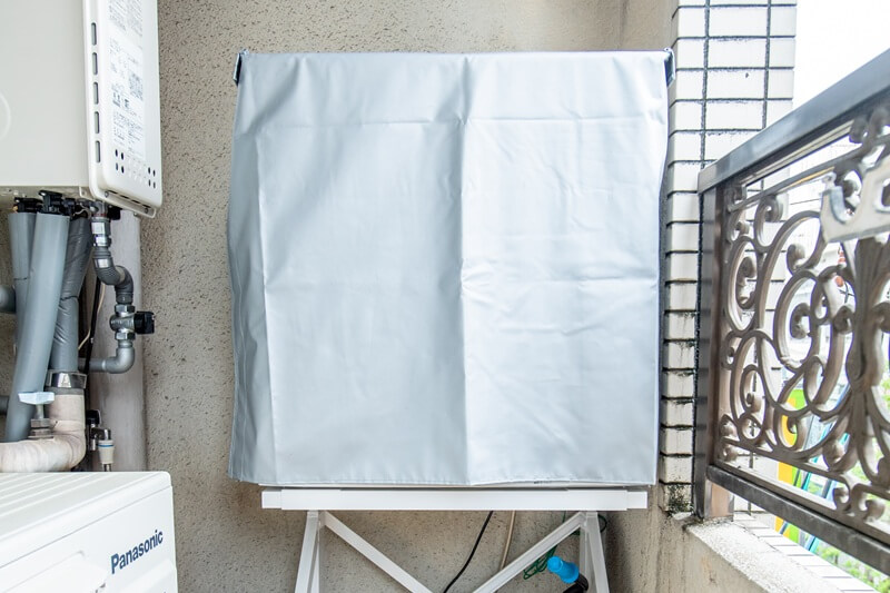 乾太くんベランダ設置してレインコートを付けた事例